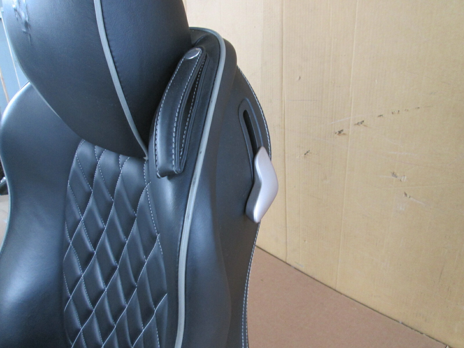 Ferrari California - LH Seat Complete