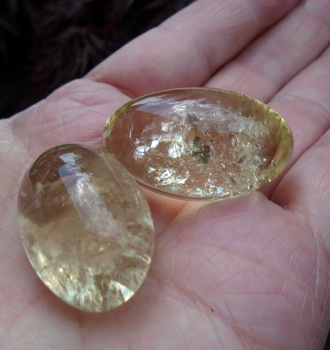 Beautiful natural Citrine set of 2 high quality tumblestones - Picture 4 of 4