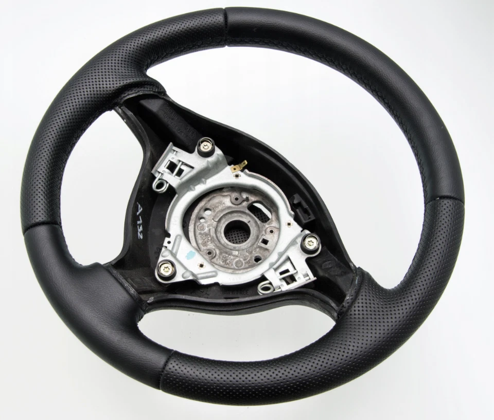 Funda volante cuero volkswagen passat b5 año 2004 nuevo cuero Foto 2 de 4