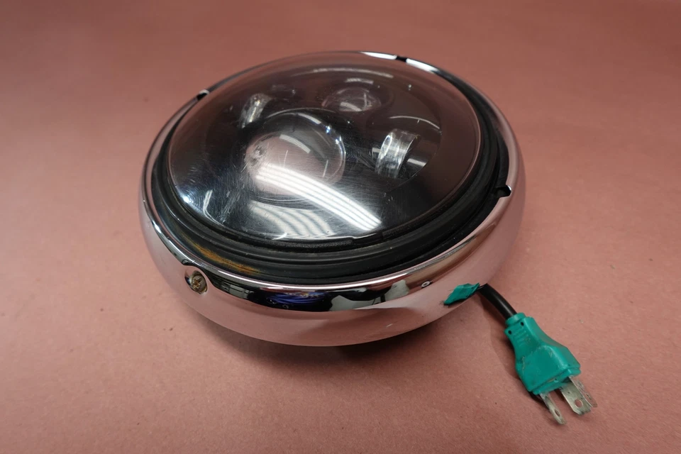 Harley Davidson Street Glide 2014-2021 FLHXS faro faro luz LED Foto 3 de 4