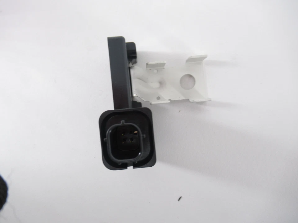 Sensor de corriente de batería original OEM Toyota Lexus 28850-28040 2006-2009 RAV4 Foto 4 de 4