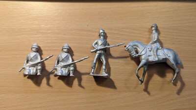 BRITAINS RECAST WHITE METAL BRITISH/SCOTTISH COLONIAL INFANTRY SOLDIERS 54mm