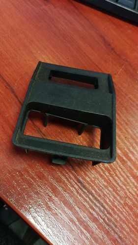 BMW E34 5er Seitenscheinwerfer/Nebelscheinwerferschalter Einfassung rechts 81...