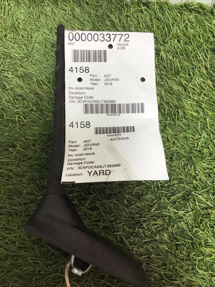 ✅ Dodge Journey 2018 base de antena montaje en techo Pn: 05064793AB fabricante original Foto 4 de 4