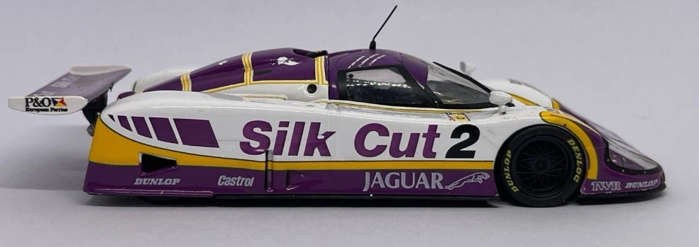 Jaguar XJR9 #2 IXO MODELS maquette de collection haut de gamme en métal injecté