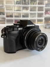 Olympus OM-D E-M10 Mark IV Black with 14-42mm Lens 64GB SD Card Bundle