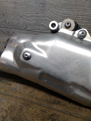 2012 12-14 Yamaha YZF R1 Oem Exhaust Muffler Mid Pipe Middle Sensor Heat Shield - Picture 12 of 13