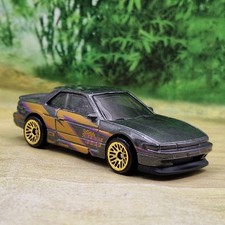 Hot Wheels Nissan Silvia (S13) 1/64 Diecast Scale Model (E) Excellent Condition.