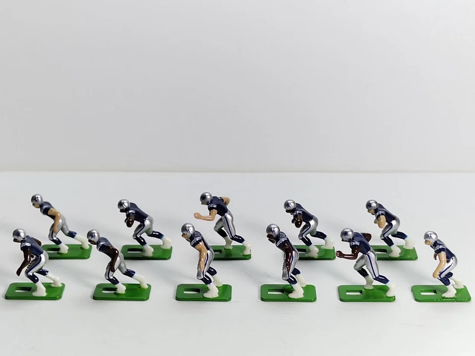 Tudor Games DALLAS COWBOYS NFL Electric Football Game 11 Player 9-11-D - Image 2 of 4