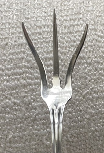 RARE 1914 Whiting Sterling PORTLAND 9" LARGE Lettuce Fork NO Monogram - Picture 6 of 7