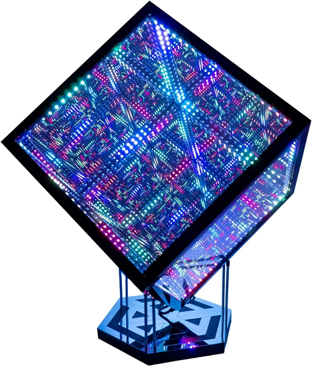 Hyper cube light