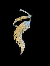 Vintage Signed LEDO 1963 Silver Tone Textured Shiny Leaf or Feather Brooch