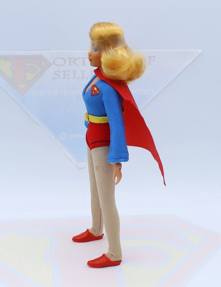 Figura de acción Mego Supergirl Vintage 1974 WGSH DC Comics 8" 99% original ~COMO NUEVA Foto 4 de 4