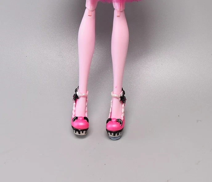 Monster High Draculaura Sweet 1600 Doll 2008 Mattel - Image 4 of 4