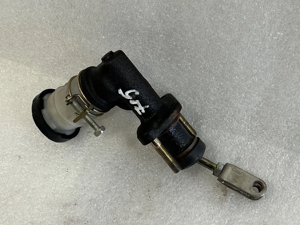 Honda Accord 1979 embrague cilindro maestro Foto 2 de 4