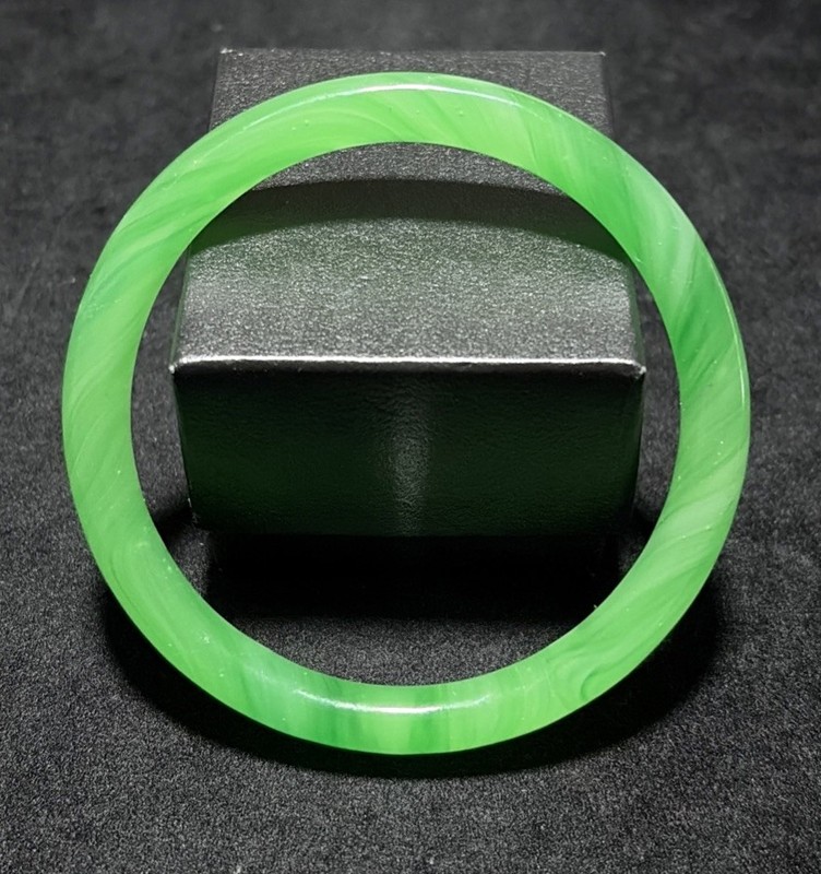 Natural Green Jadeite Jade Bracelet 