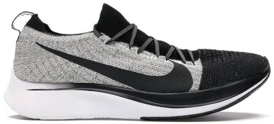 Nike Zoom Fly Flyknit Oreo