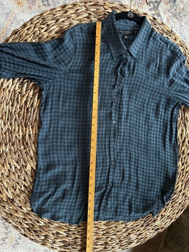 Banana Republic Women’s Blouse Navy/light Blue Tattersall Pattern Long Sleeve - Picture 4 of 4