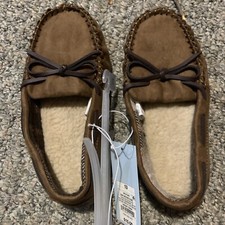 Cat and Jack slippers youth size 13