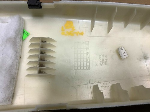 2007 2011 MERCEDES-BENZ ML350 W164 FRONT PASSENGER SIDE B PILLAR TRIM COVER OEM+ - Picture 8 of 12