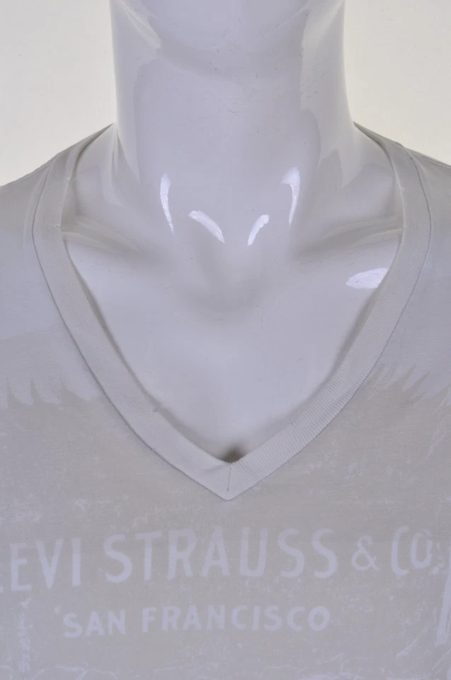 LEVIS Vintage Deep V Neck Red Tab T Shirt XL Top 90s Y2K - Image 4 of 4