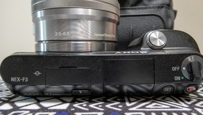   Sony Alpha NEX-F3 16.1MP Digital Camera  Lens OSS 18-55mm Lens Lowepro Bag Bat
