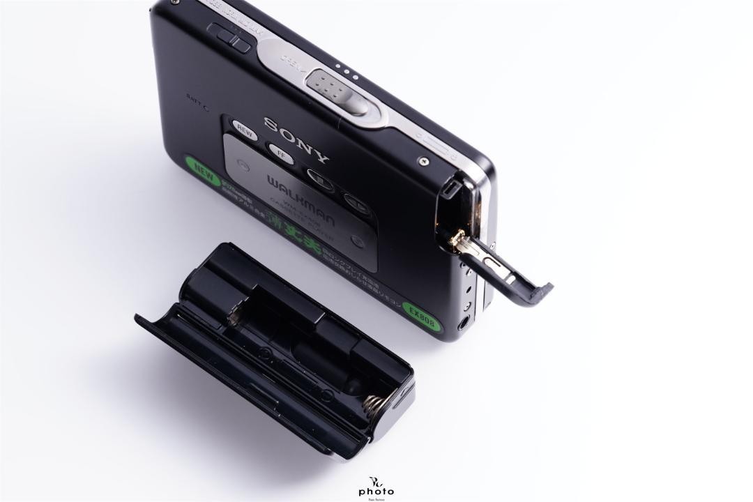 ポータブルプレーヤー SONY Cassette WALKMAN WM-EX808 ポータブルプレーヤー SONY Cassette WALKMAN WM-EX808 Sony WM