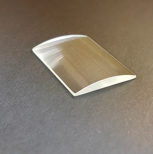 1PC Verre de quartz Lentille cylindrique 28X28mm Plano Convex Durée focale 60mm