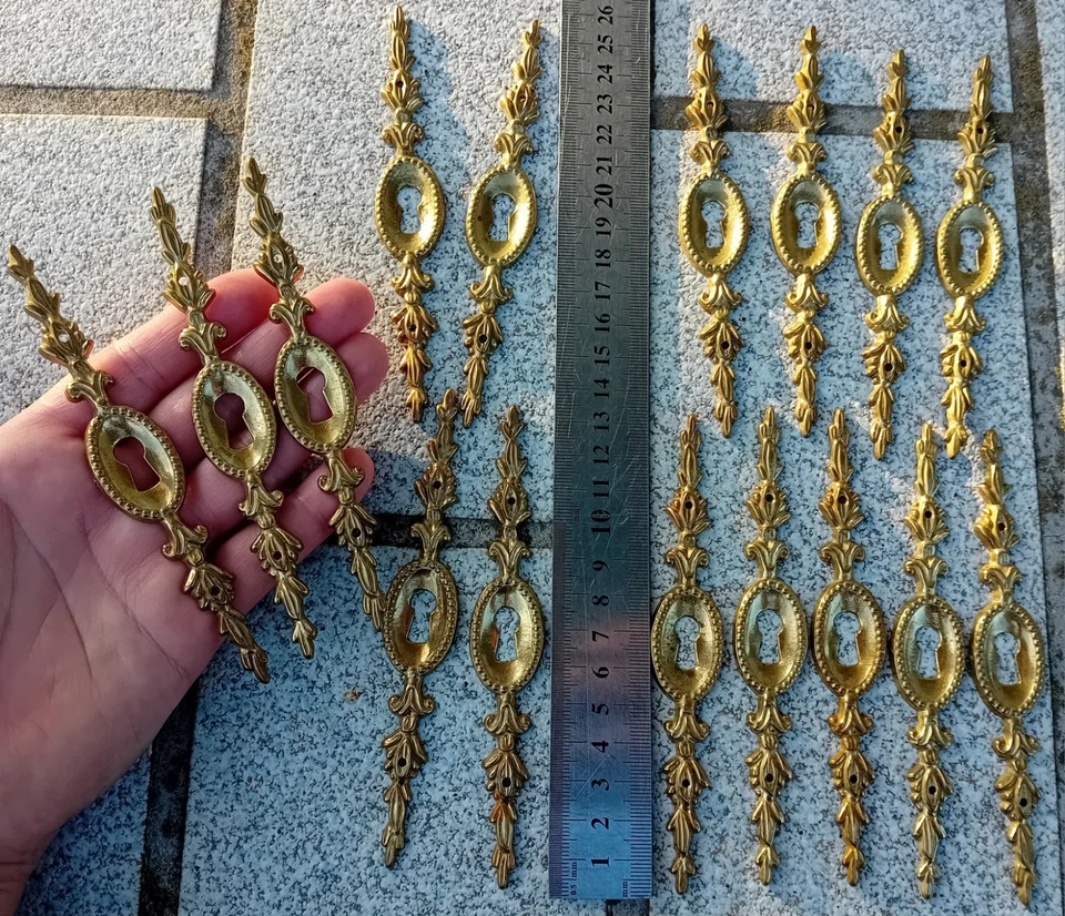 1  ENTRÉE DE CLÉ SERRURE DE MEUBLE en Laiton, 2.2 cm sur 13.4 cm    N°82C - Photo 3/4