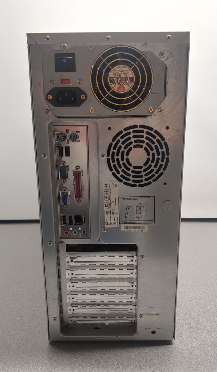 Vintage PC Intel Pentium 4 2.4GHz, 512MB RAM, 40GB HDD, Windows XP