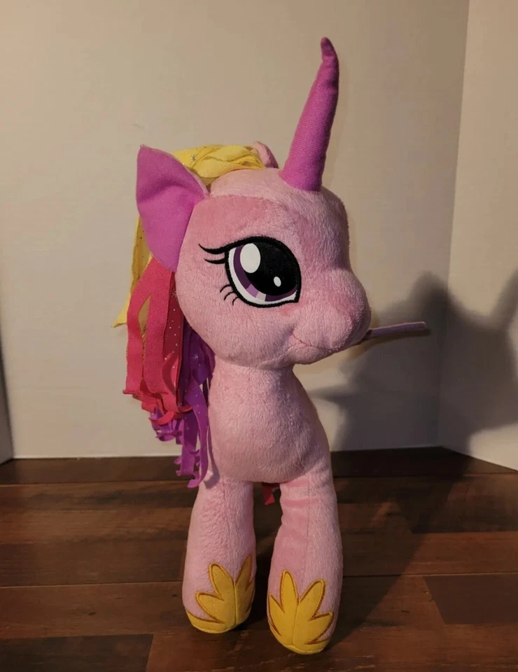 Pelúcia Hasbro Funrise My Little Pony Princess Cadence 2013 17” - Imagem 3 de 4