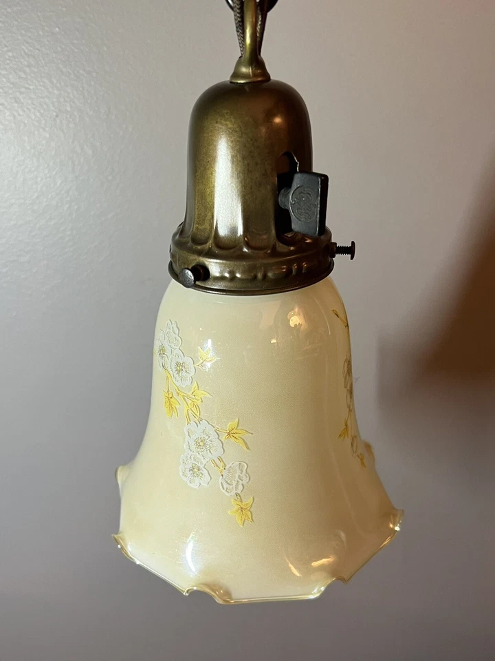 Accesorio colgante de latón antiguo con cableado único con globo blanco leche raro 58C Foto 2 de 4