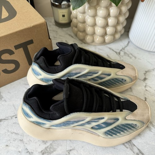 Authentic Adidas Yeezy Trainers Boost 350 V2 Kyanite Kanye West Sneakers 6 UK - Picture 8 of 16