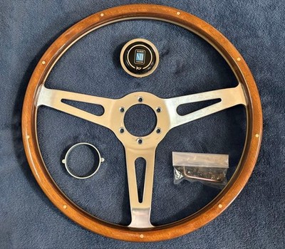 NARDI Classic Wood Steering Wheel (36.5cm / 365mm) with Horn Button USED