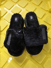 UGG fluff Yeah Platform Slippers Size 9 MISSING STRAP