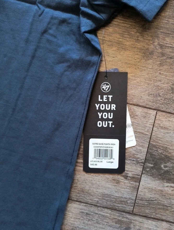 Camiseta para hombre Notre Dame '47 lucha irlandesa manga corta logotipos cosidos azul marino Foto 3 de 4