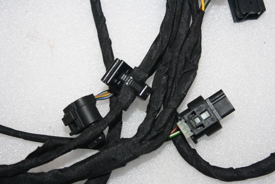 BRAND NEW GENUINE MERCEDES CLS C218 REAR BUMPER WIRING LOOM A2185409606 - Image 4 of 4