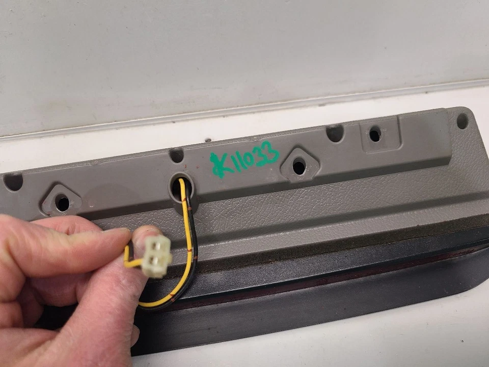 Tercera luz de freno trasera Subaru Forester 2004 Foto 2 de 4