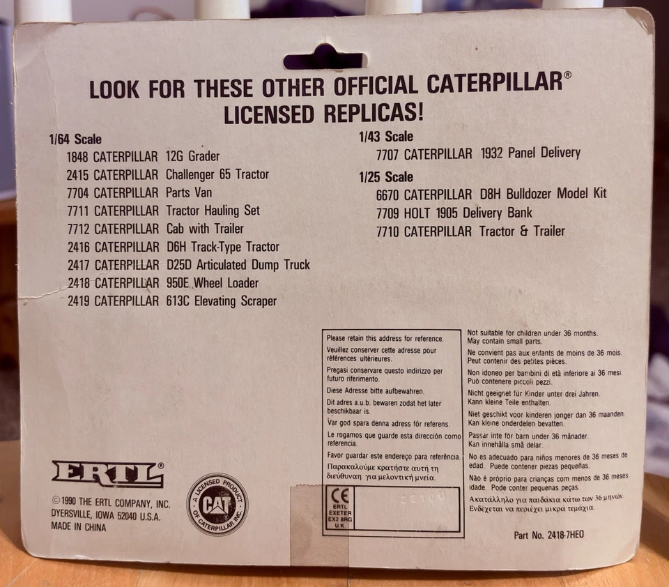 1990 ERTL Caterpillar 950E Wheel Loader, 1:64 Scale Diecast w/ Original Box - Image 3 of 3