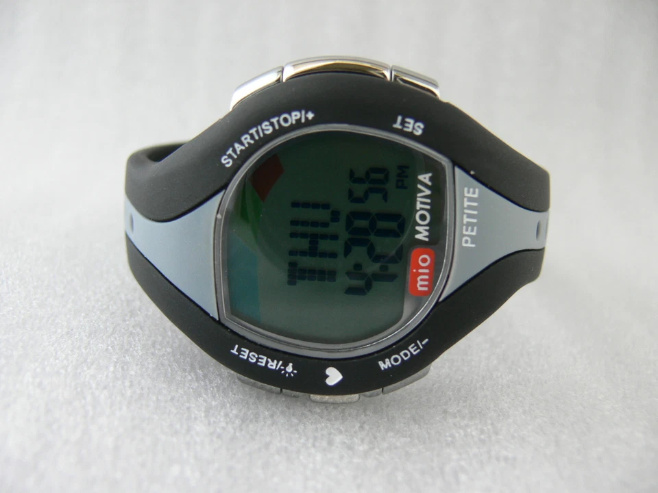 Reloj para mujer MIO Motiva Petite monitor de ritmo cardíaco banda negra/gris - GRAN REGALO Foto 2 de 4