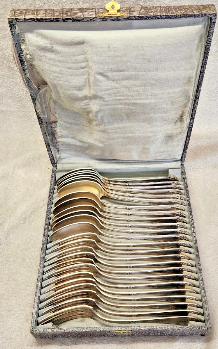 Sous-plat / Dessous De Carafe En Métal Argenté RENEKA (10cm)
