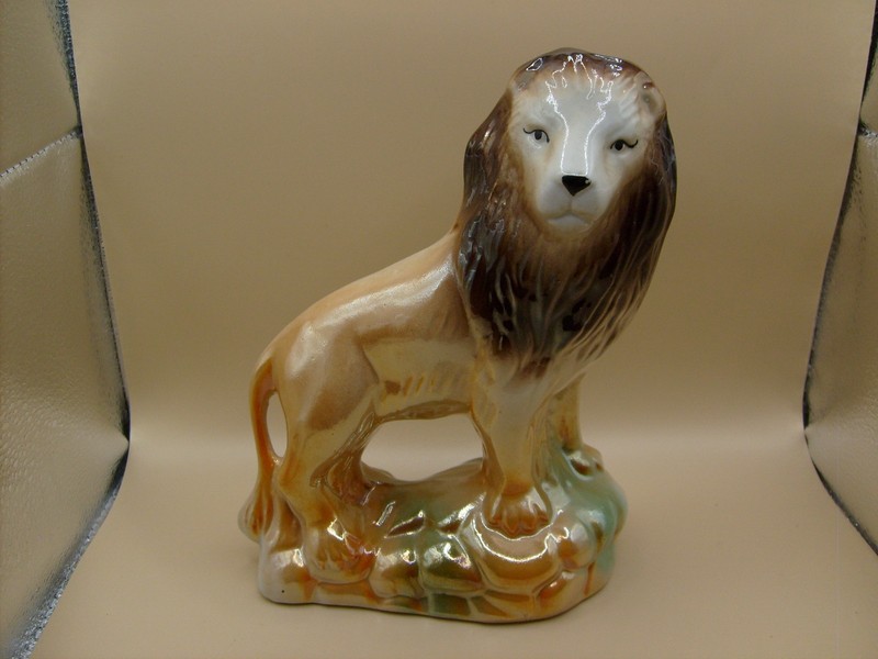 Vintage Brazil Pottery Standing Lion Ceramic Statue Figurine 7inches tall