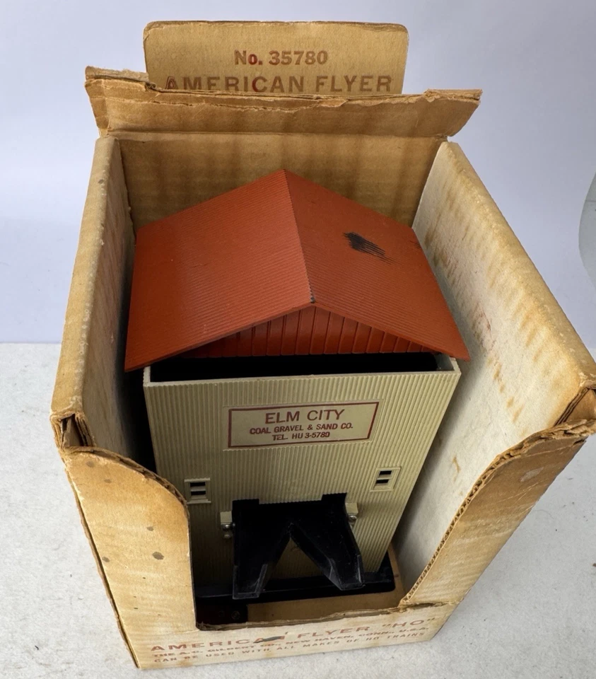 Rare American Flyer No. 35780 HO Elm City Operating Coal Loader w/Box - Image 3 of 4