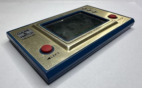 NINTENDO  GAME & WATCH FIRE Wide Screen FR-27 1981, black spots on Screen