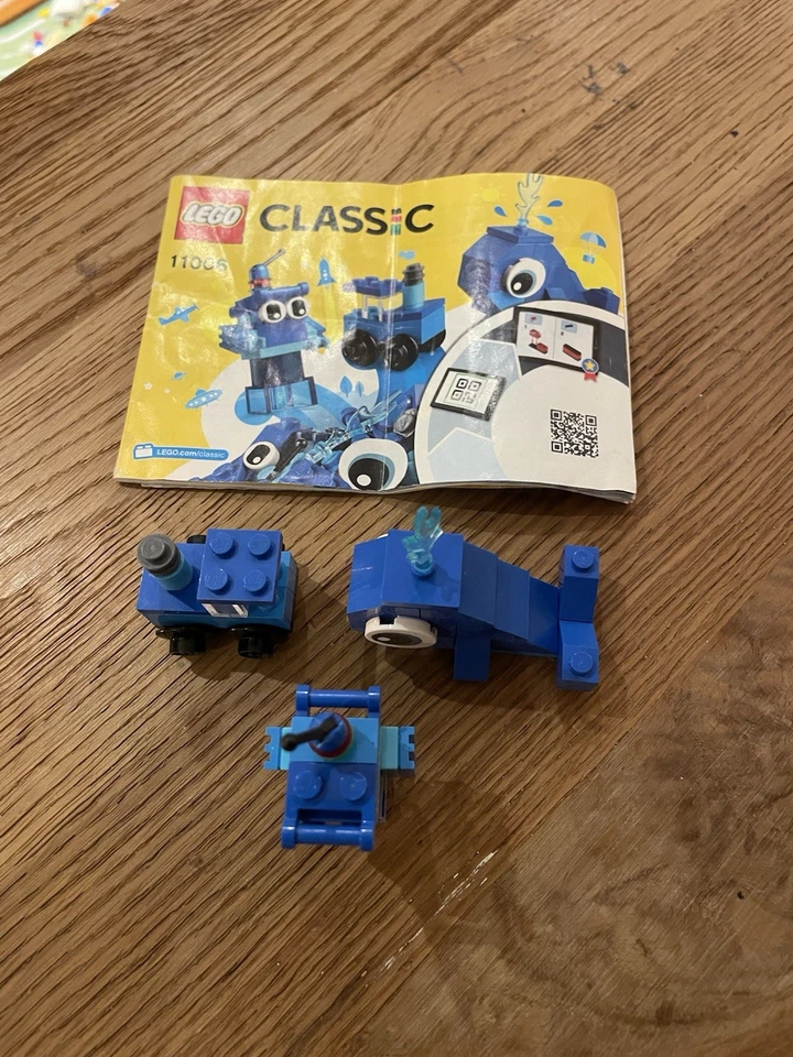 LEGO 11006 Creative Blue Bricks, photo 1 of 3
