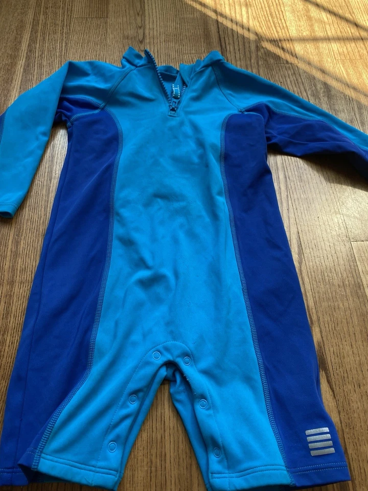 Maiô Lands End bebê tamanho 18 meses capa completa corpo azul marinho - Imagem 2 de 4