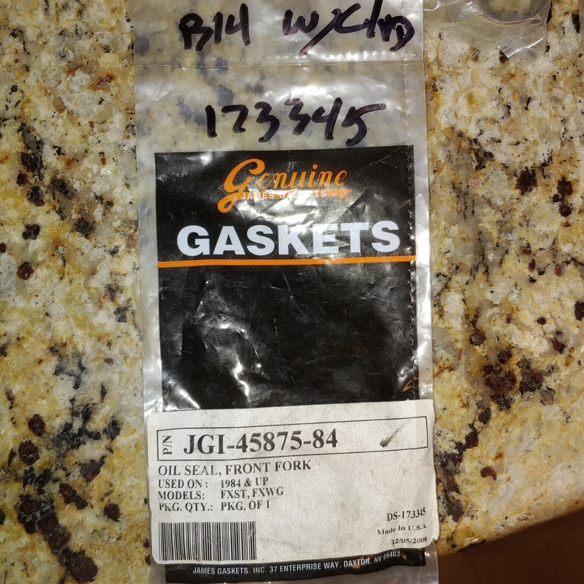 Fork Oil Seal & Dust Seal Kit For Harley Softail 1984-2013 – FXST, FLSTN, Custom, Deluxe