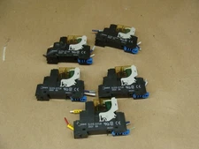 LOT OF 5 IDEC RELAYS RJ25-CLD-D24 W/SJ2S-07LW SOCKET 250V 8A