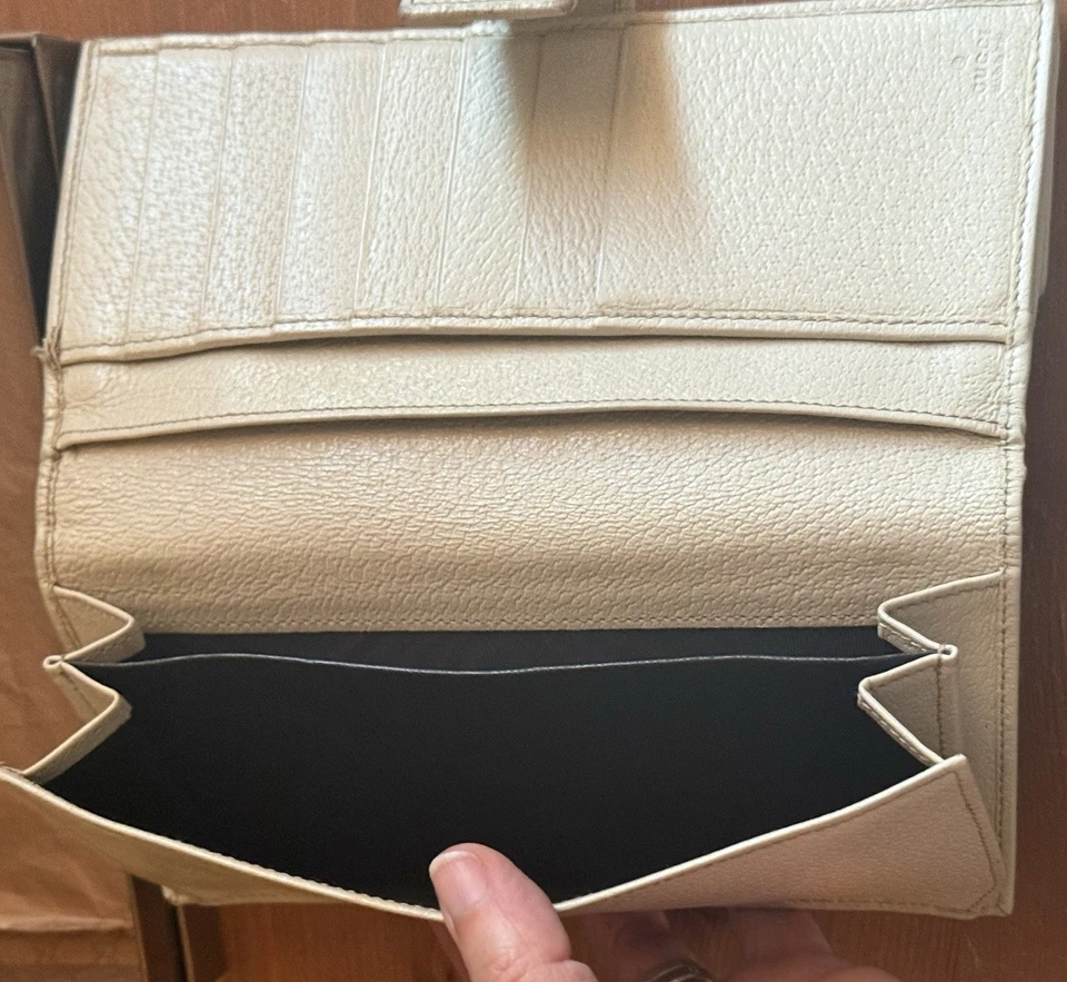 Cartera Larga Gucci Monograma Lona y Cuero Marrón y Crema Hecha en Italia Foto 4 de 4