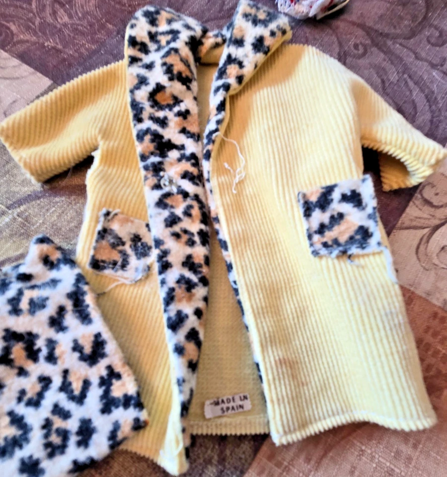 Vintage Lot of 1960's Dolls Clothes Barbie Skipper Tammy Liddle Kiddles Pee Wee - Image 4 of 4